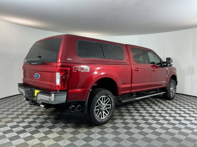 Used 2017 Ford F250 Lariat w/ Lariat Value Package AWD/4WD image 4