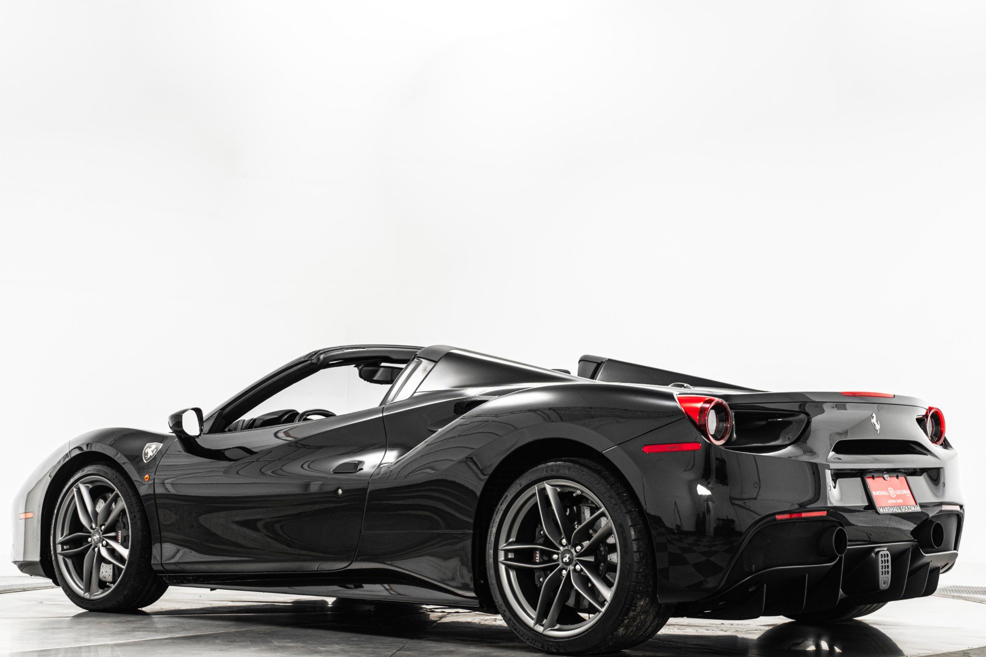 Used 2018 Ferrari 488 Spider RWD image 33