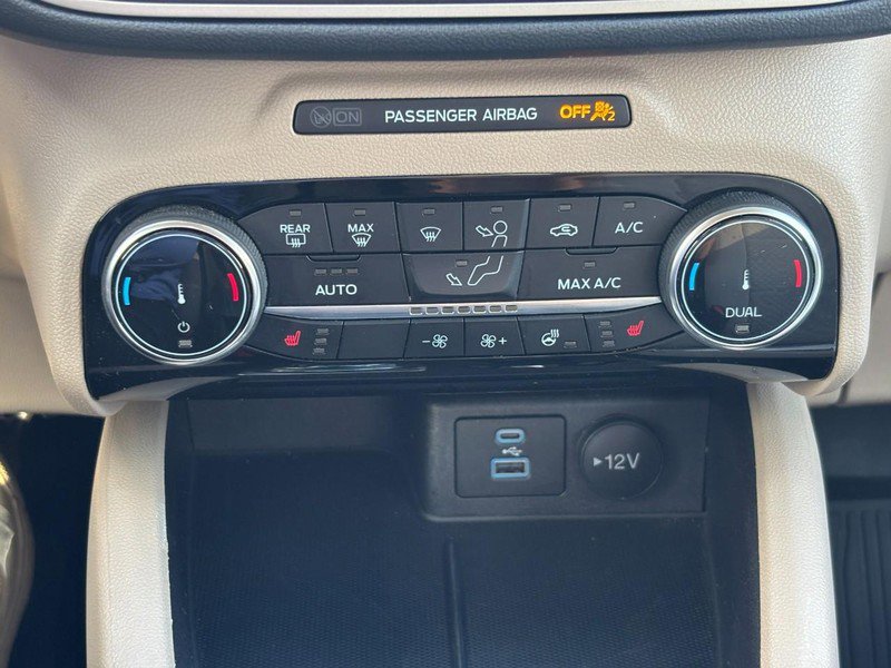 Used 2022 Ford Escape SE w/ SE Sport Appearance Package AWD/4WD image 25