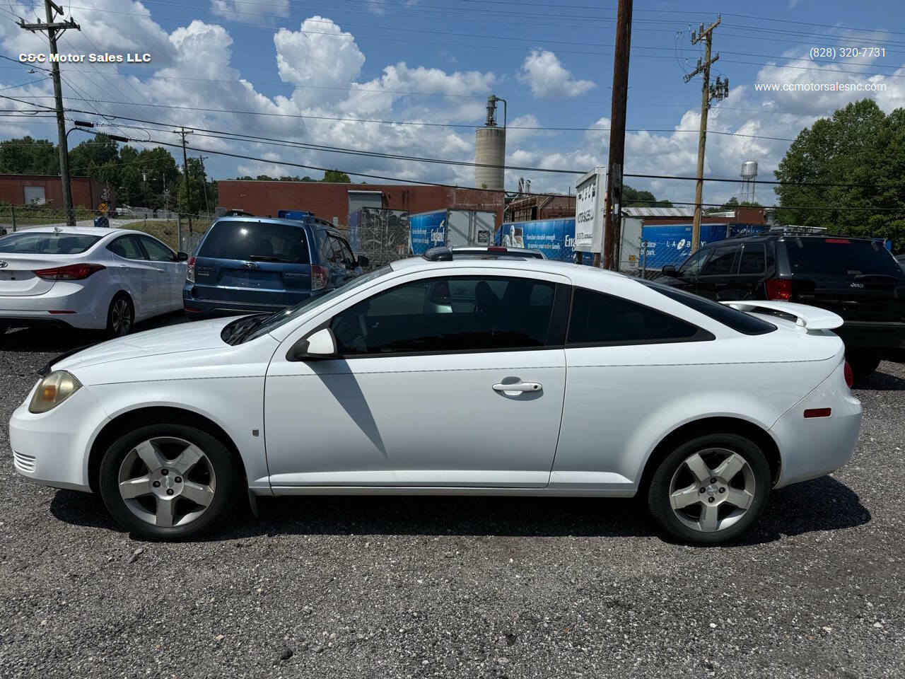 Used 2008 Chevrolet Cobalt LT w/ Revolution Edition Package FWD image 2