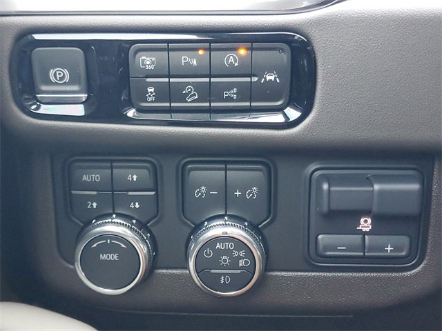 New 2025 GMC Yukon XL Elevation image 13