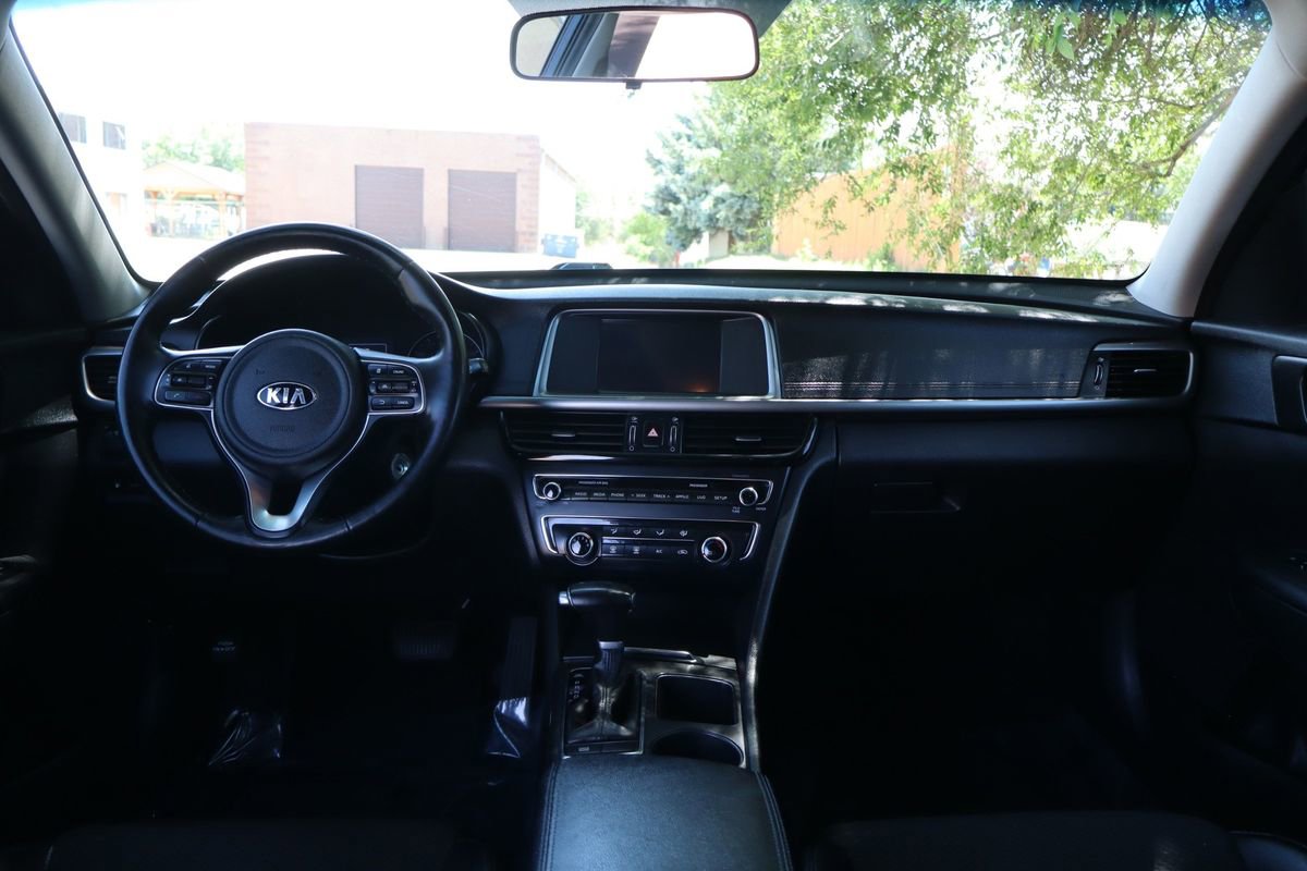 Used 2018 Kia Optima S FWD image 16