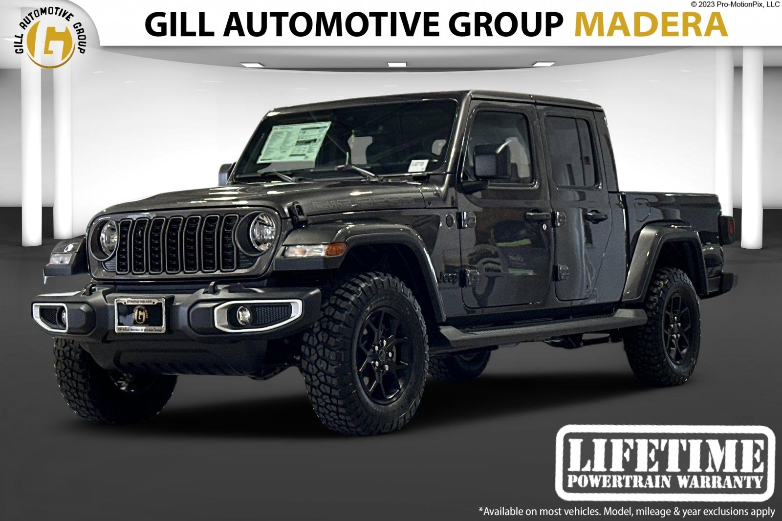 New 2025 Jeep Gladiator Sport video 1