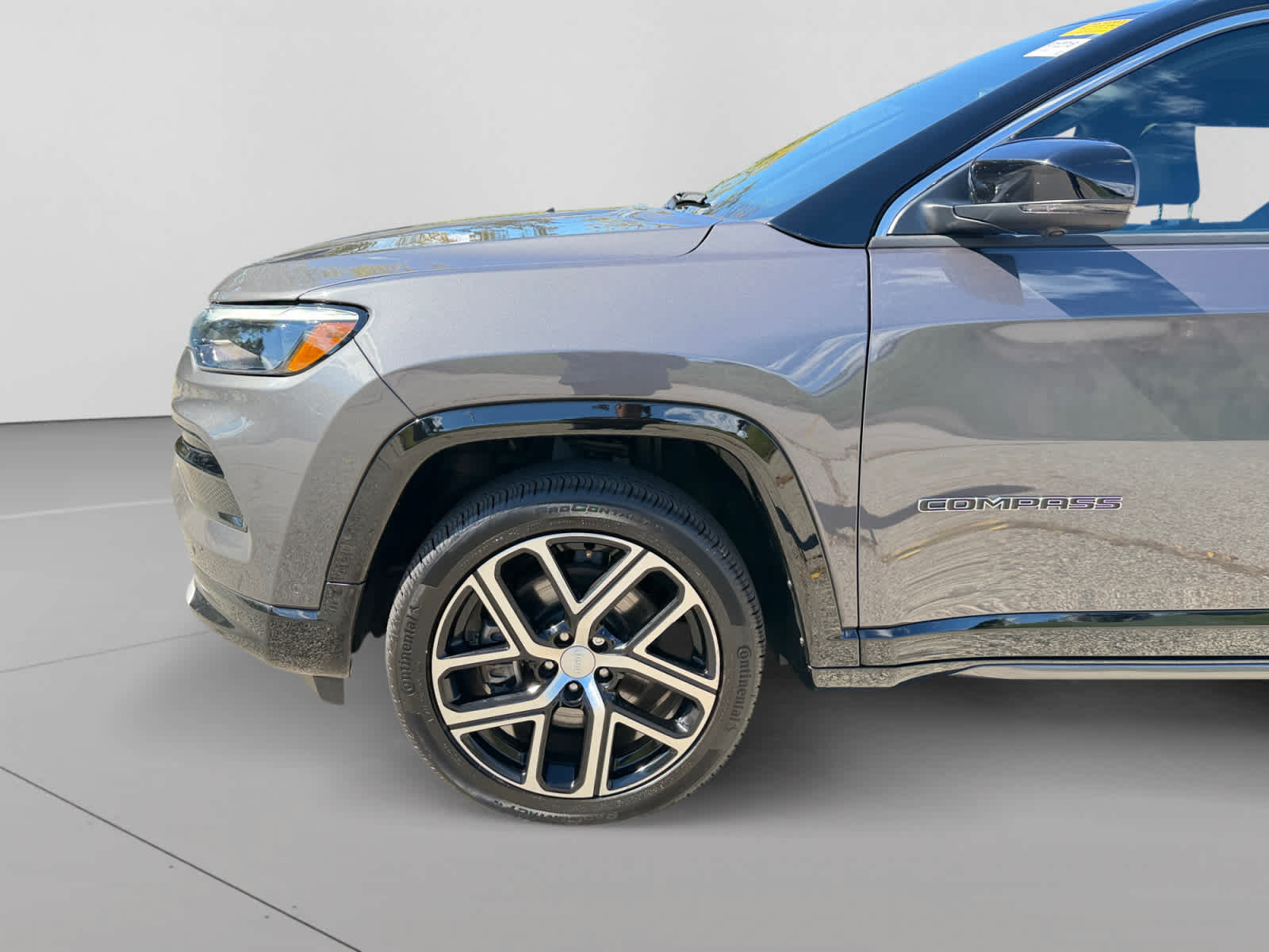 Used 2024 Jeep Compass Limited w/ Elite Group AWD/4WD image 19
