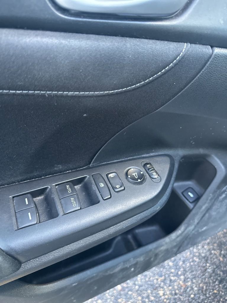 Used 2019 Honda Insight LX image 12