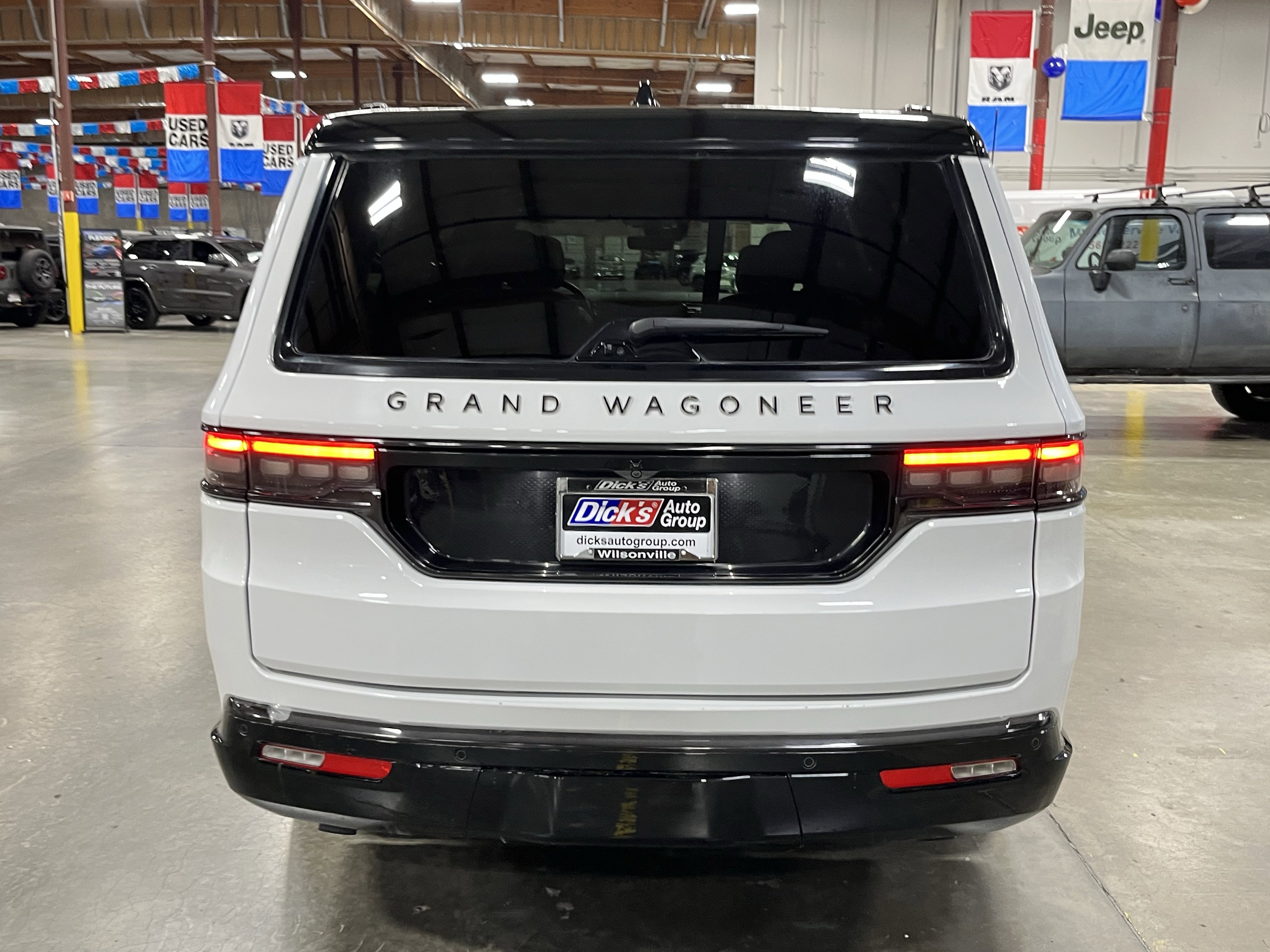 Used 2024 Jeep Grand Wagoneer L Series II w/ Quick Order Packagew 28T image 4