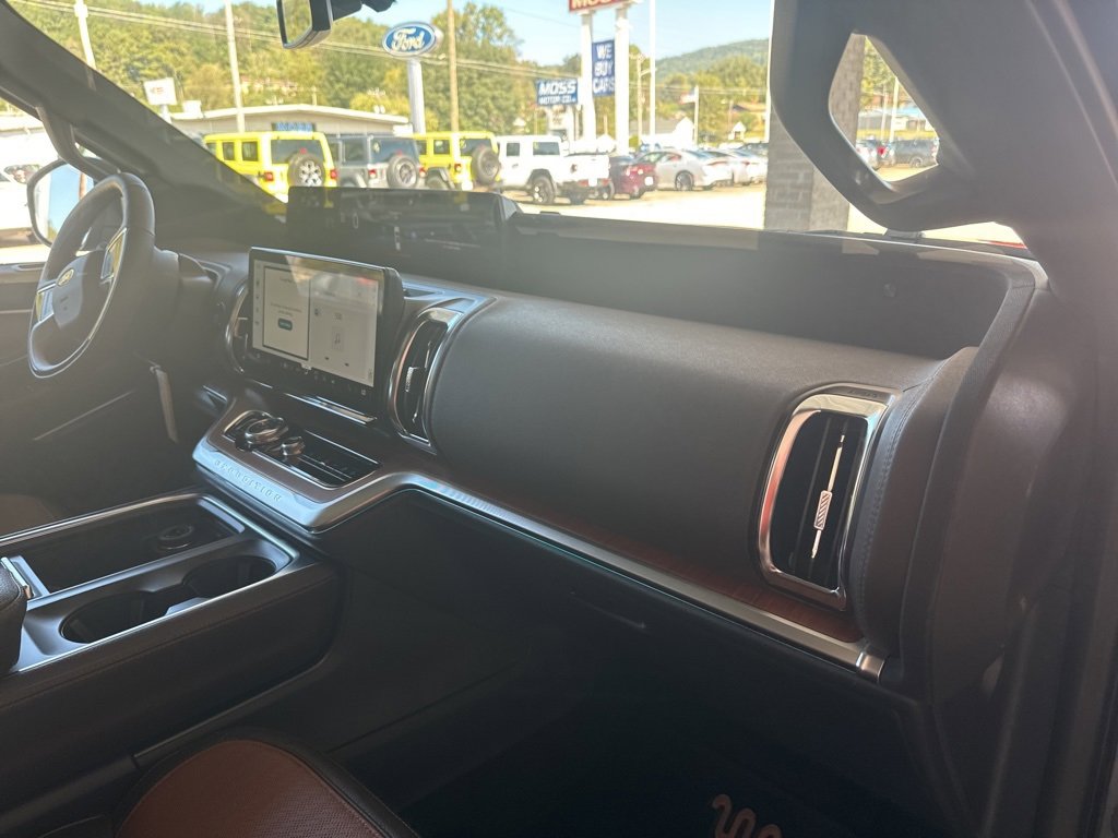 New 2025 Ford Expedition King Ranch image 24
