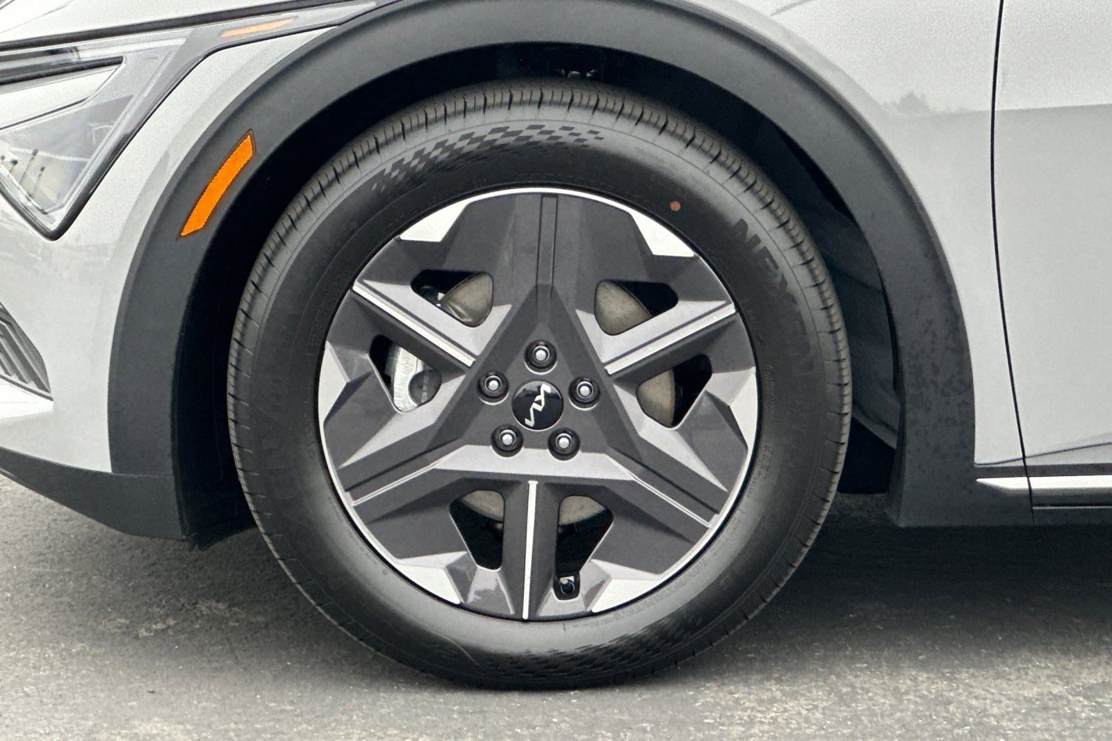 New 2025 Kia EV6 Light AWD/4WD image 26