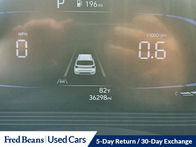 Used 2024 Hyundai Venue SEL FWD image 16