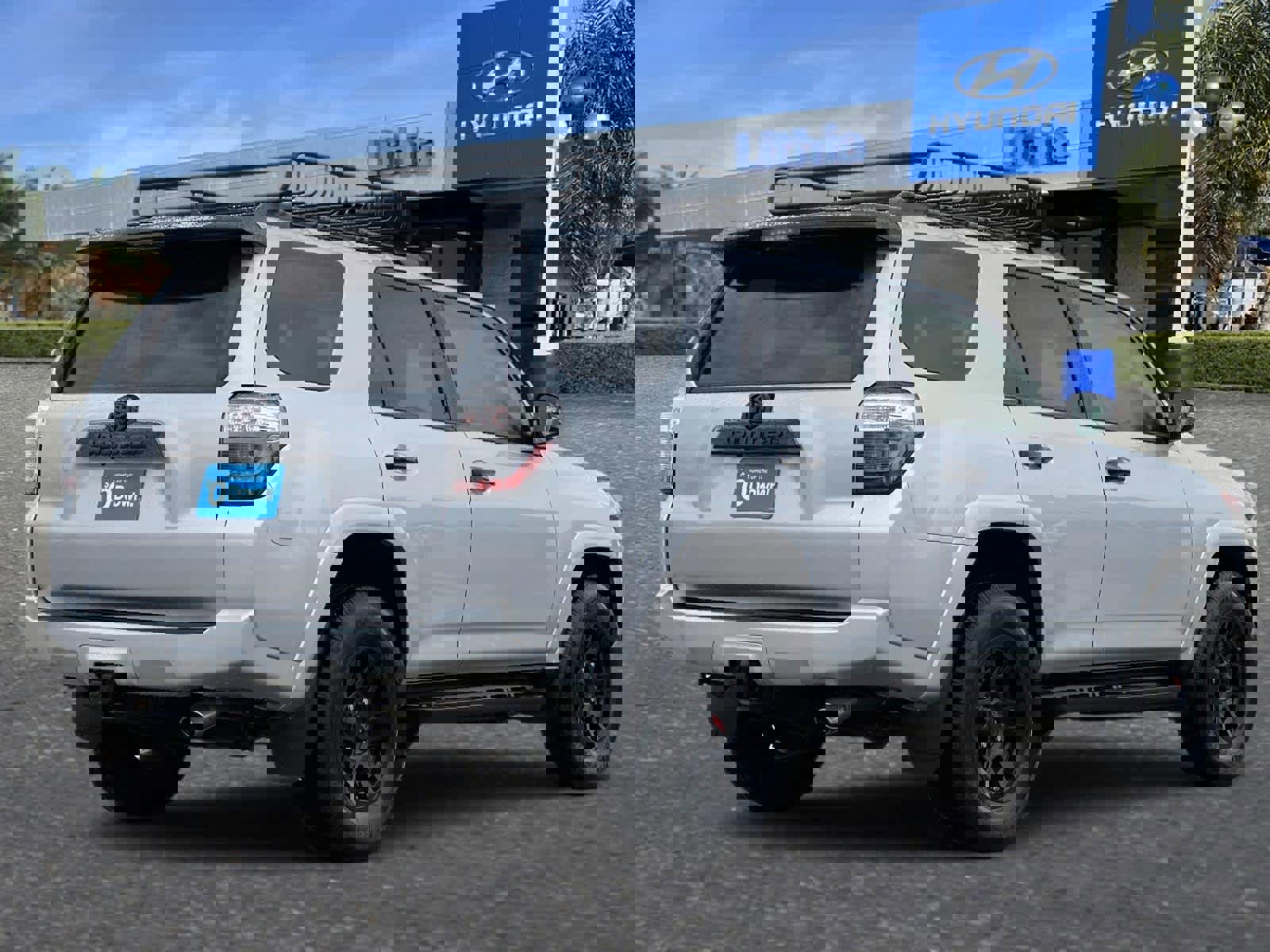 Used 2021 Toyota 4Runner Venture w/ Moonroof Package image 3