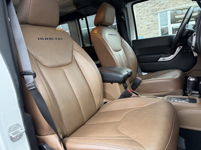 Used 2018 Jeep Wrangler Unlimited Rubicon w/ Connectivity Group image 45