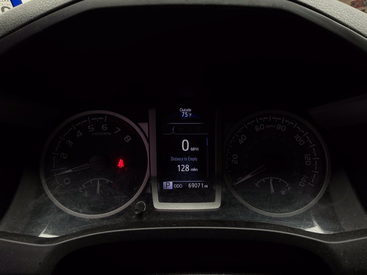 Used 2021 Toyota Tacoma SR5 RWD image 42