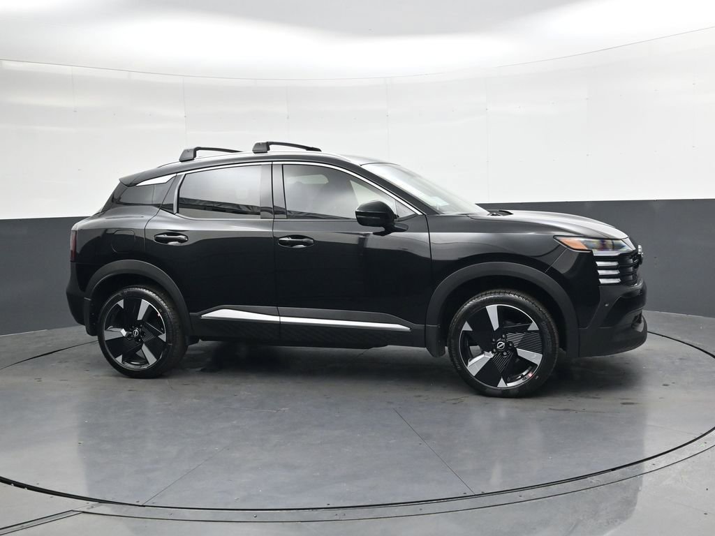 New 2026 Nissan Kicks SR FWD image 4