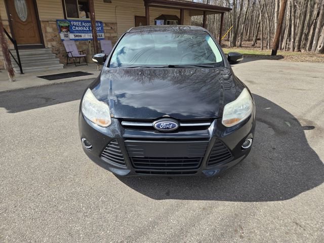Used 2014 Ford Focus SE w/ Equipment Group 201A image 9