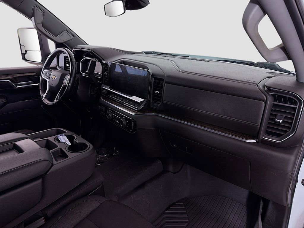 Used 2024 Chevrolet Silverado 2500 LT image 18
