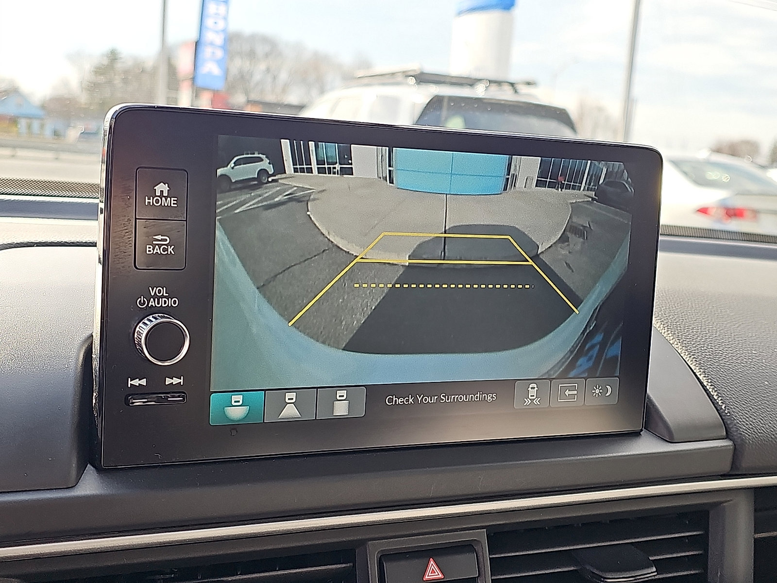 Used 2024 Honda Pilot Touring image 22