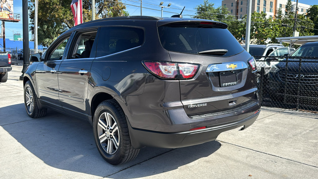 Used 2017 Chevrolet Traverse LT FWD image 12
