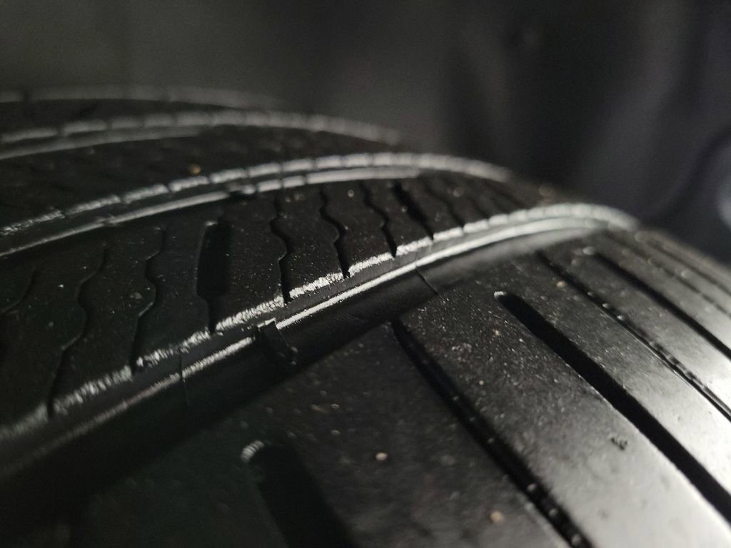 Used 2022 Toyota Highlander XLE image 11