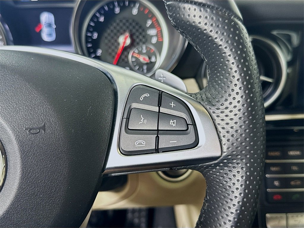 Used 2020 Mercedes-Benz SLC 300 image 21