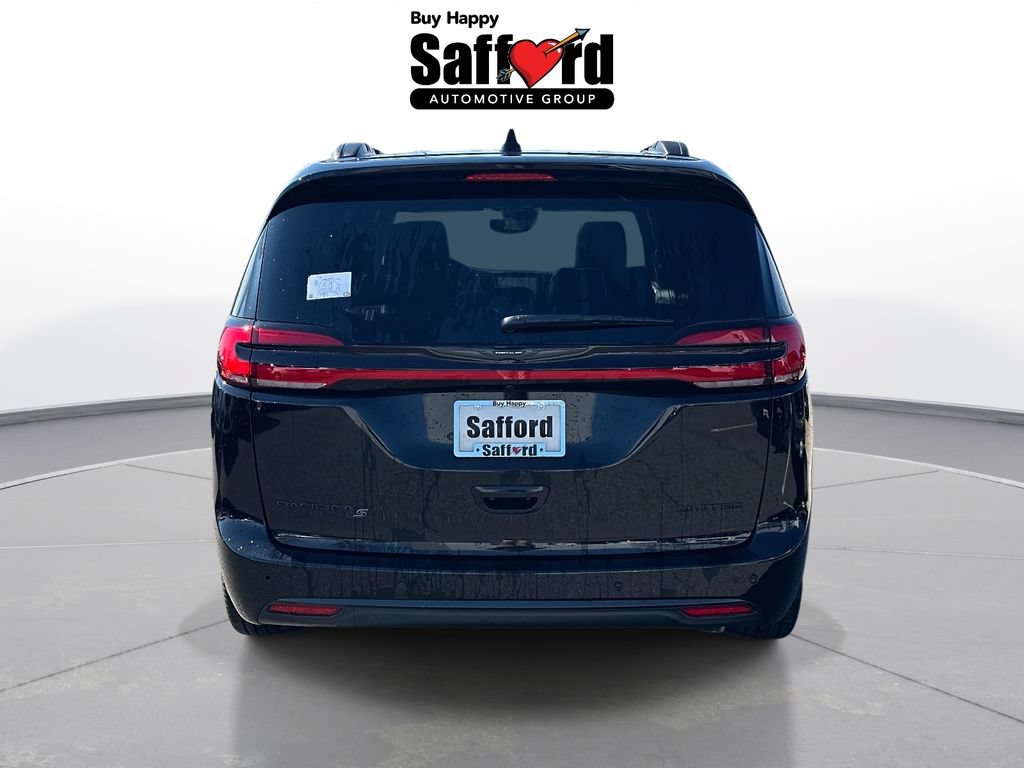 New 2026 Chrysler Pacifica Limited w/ S Appearance Package FWD image 7