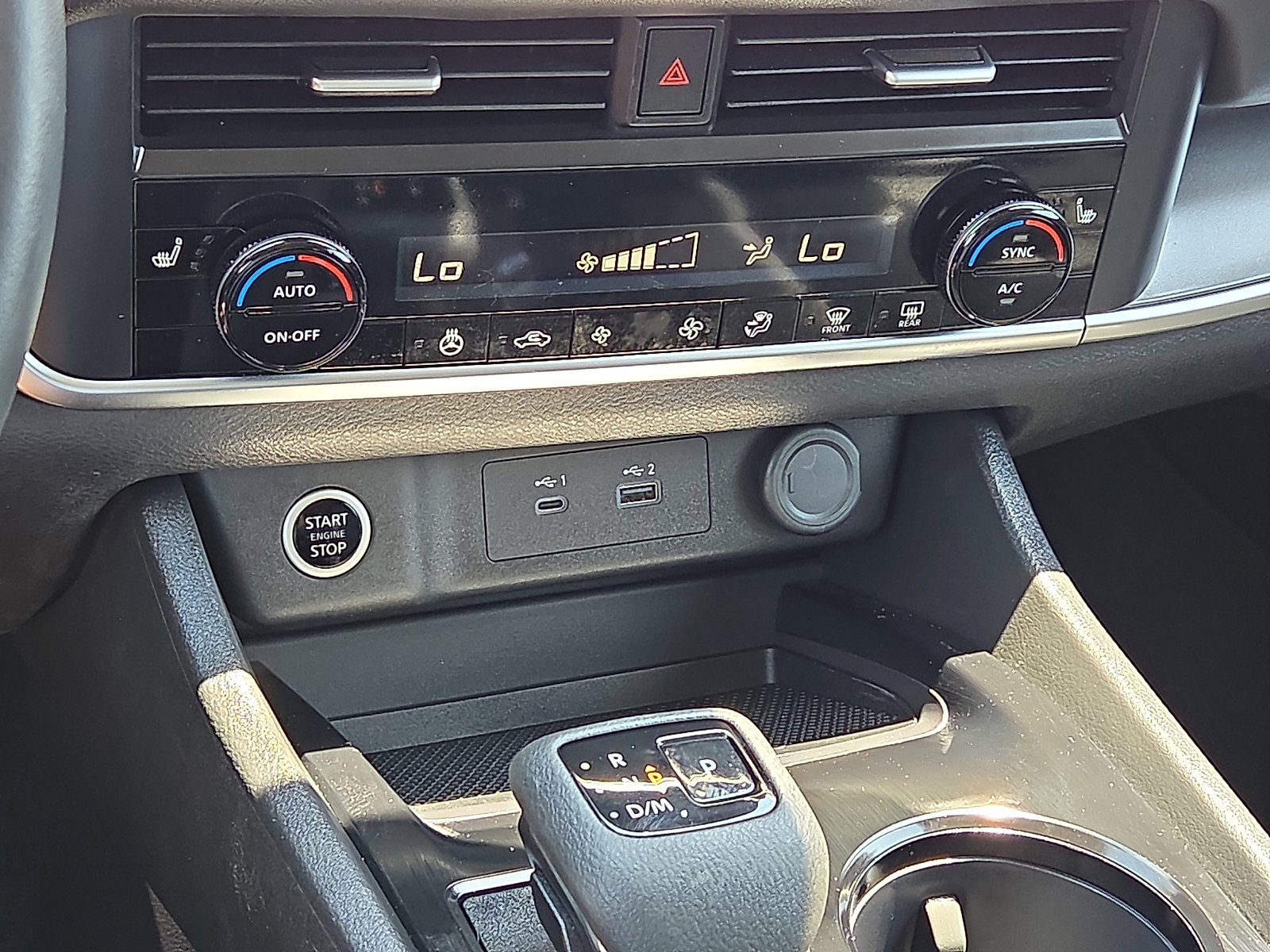 Used 2023 Nissan Rogue SV w/ SV Premium B Package FWD image 19