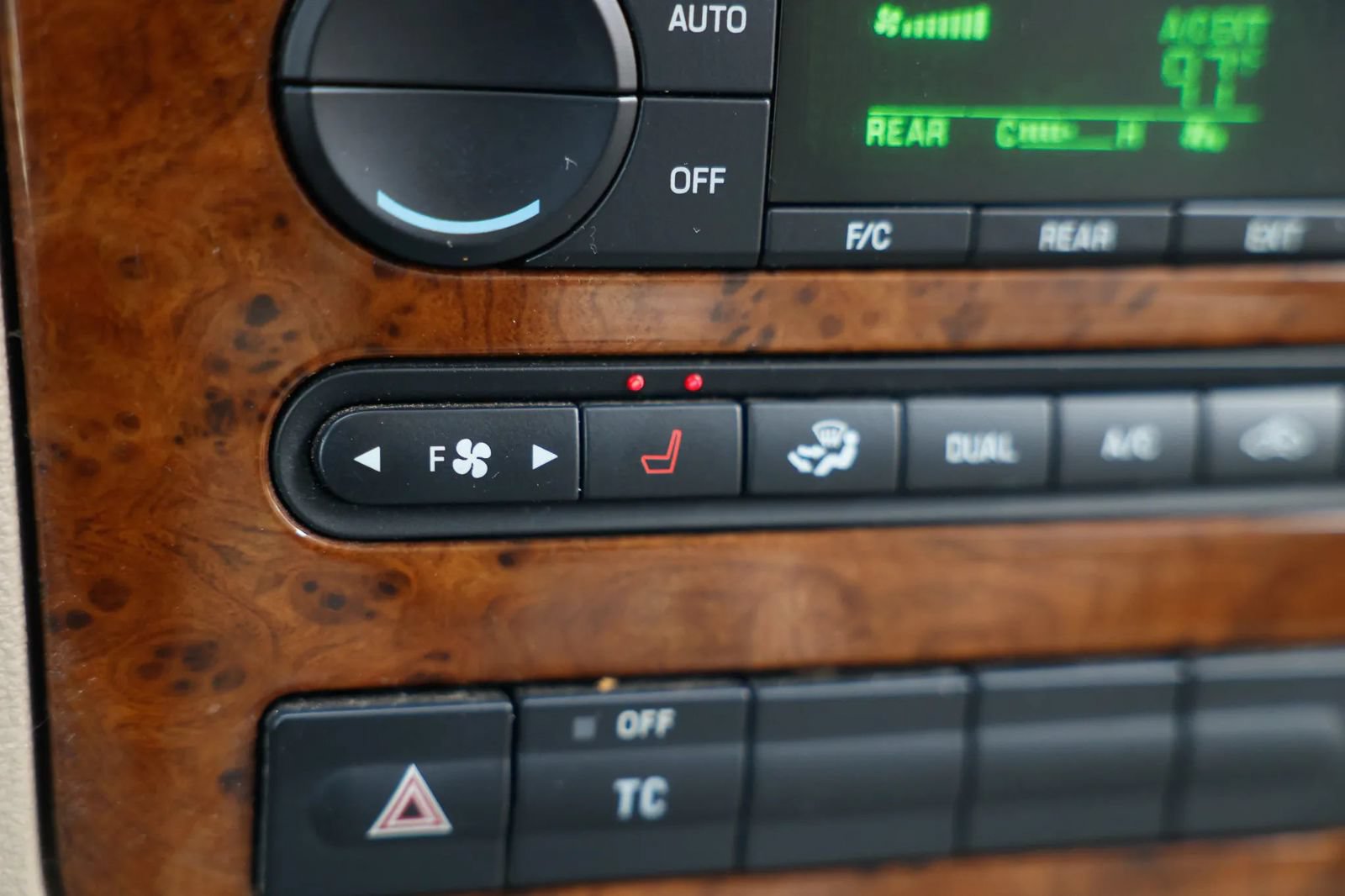 Used 2007 Ford Freestyle Limited FWD image 32