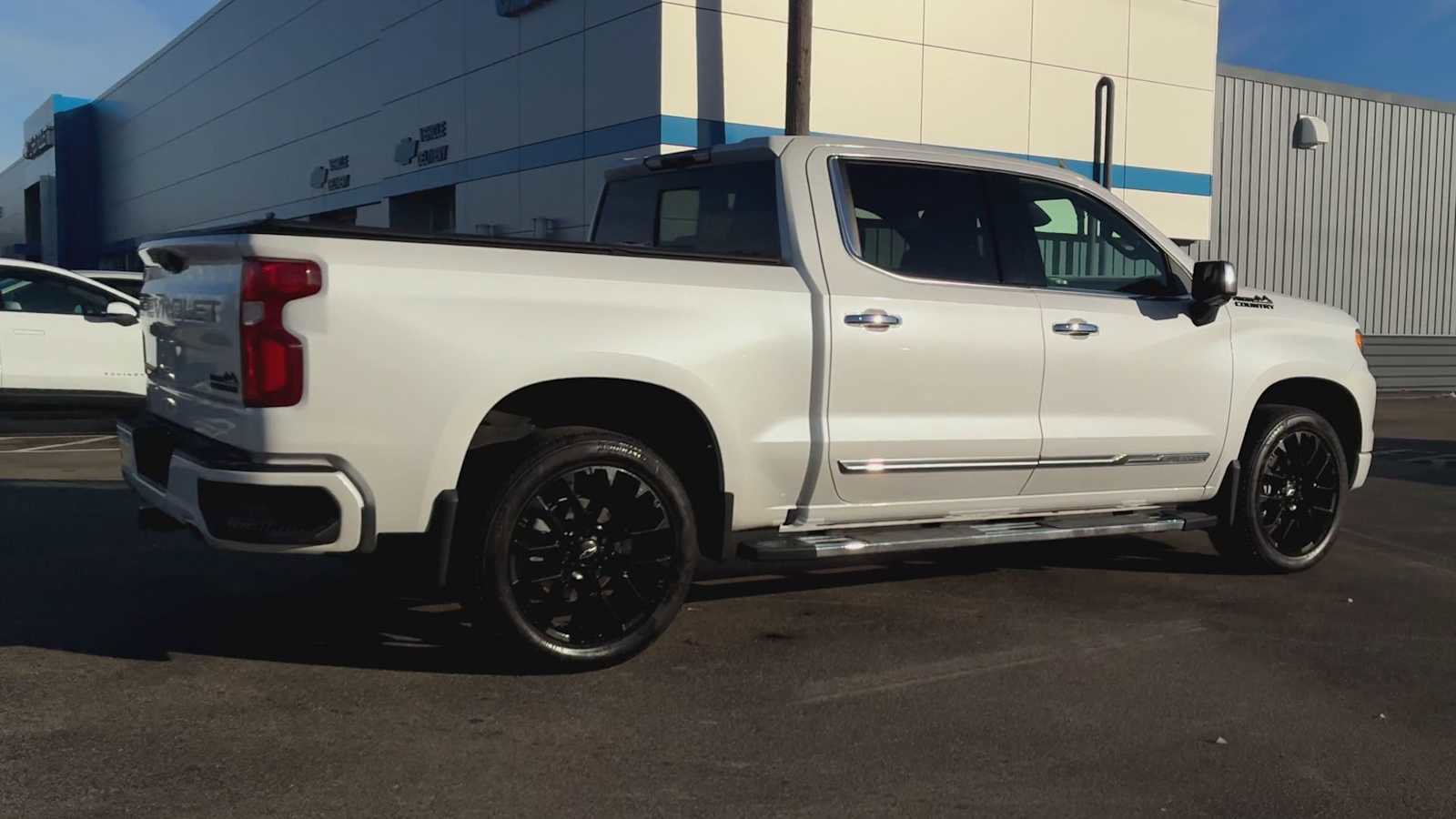 Certified 2023 Chevrolet Silverado 1500 High Country image 3