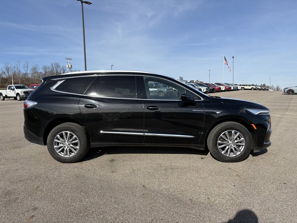 Used 2024 Buick Enclave Premium image 6