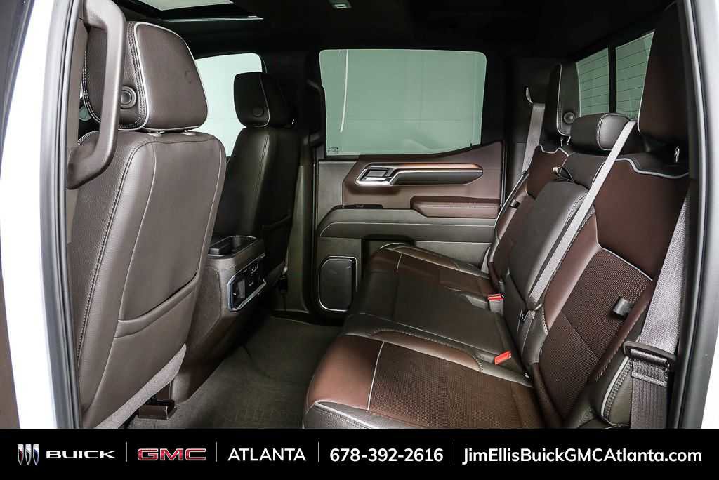 Used 2025 GMC Sierra 1500 Denali w/ Technology Package AWD/4WD image 19