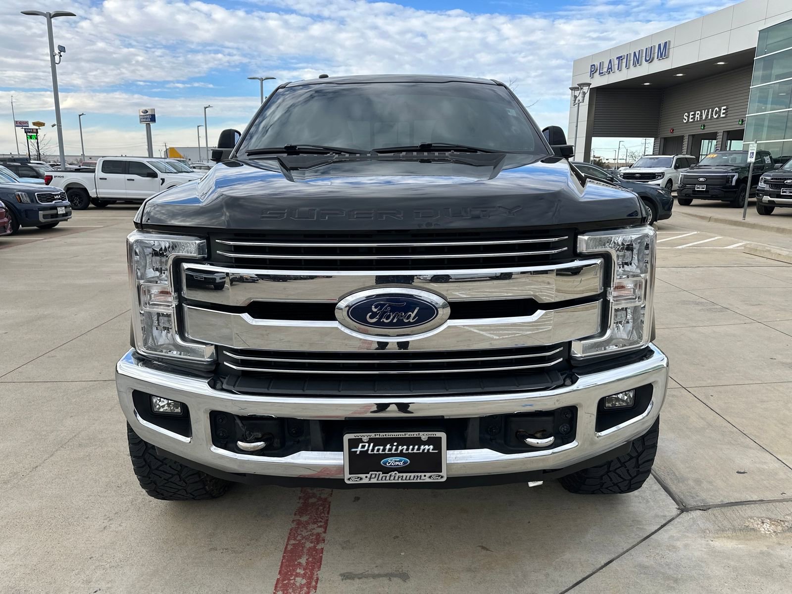 Used 2017 Ford F250 Lariat w/ Chrome Package image 8