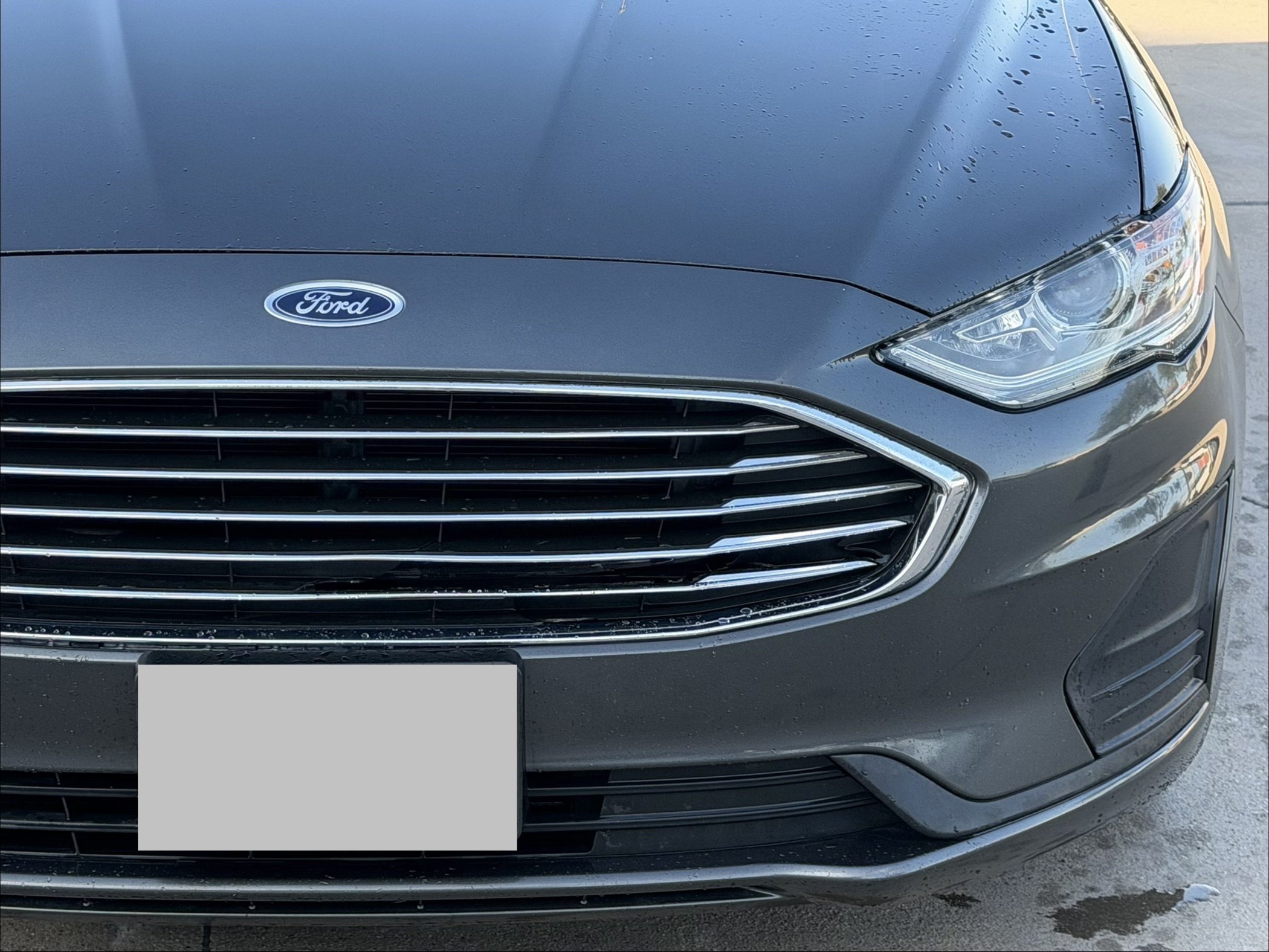 Used 2020 Ford Fusion SE FWD image 9