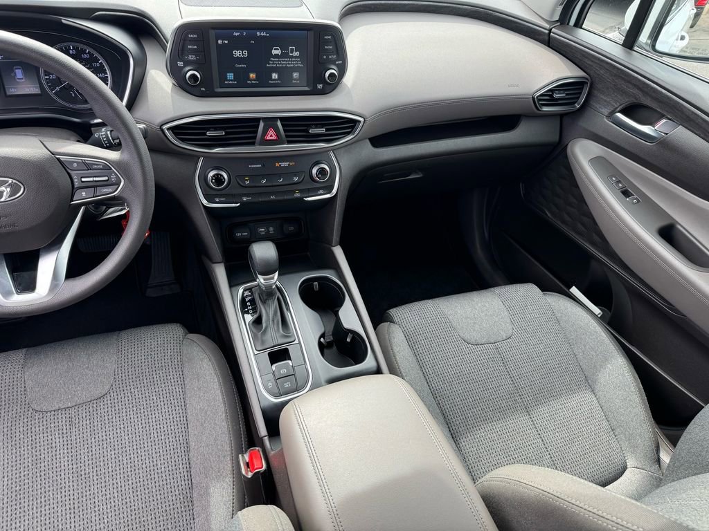 Used 2020 Hyundai Santa Fe SE image 14