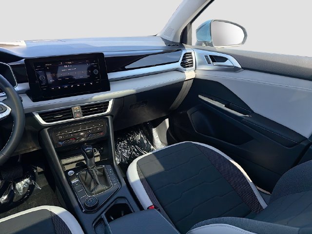 New 2026 Volkswagen Taos SE AWD/4WD image 23