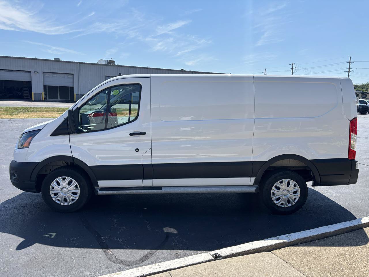 Used 2025 Ford Transit 250 Low Roof w/ Exterior Upgrade Package RWD image 6