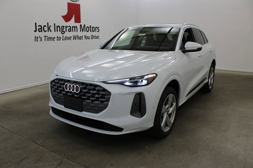 New 2025 Audi Q5 Premium Plus