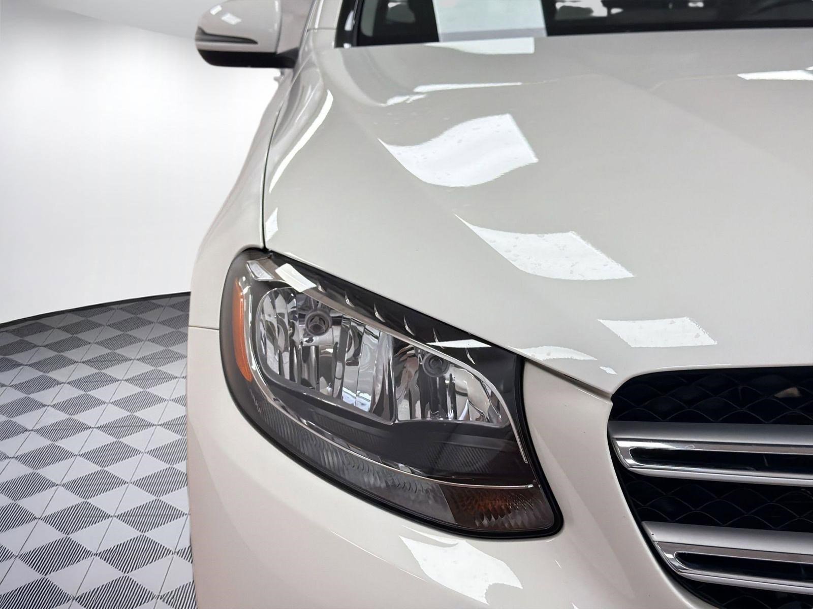 Used 2016 Mercedes-Benz GLC 300 4MATIC image 10