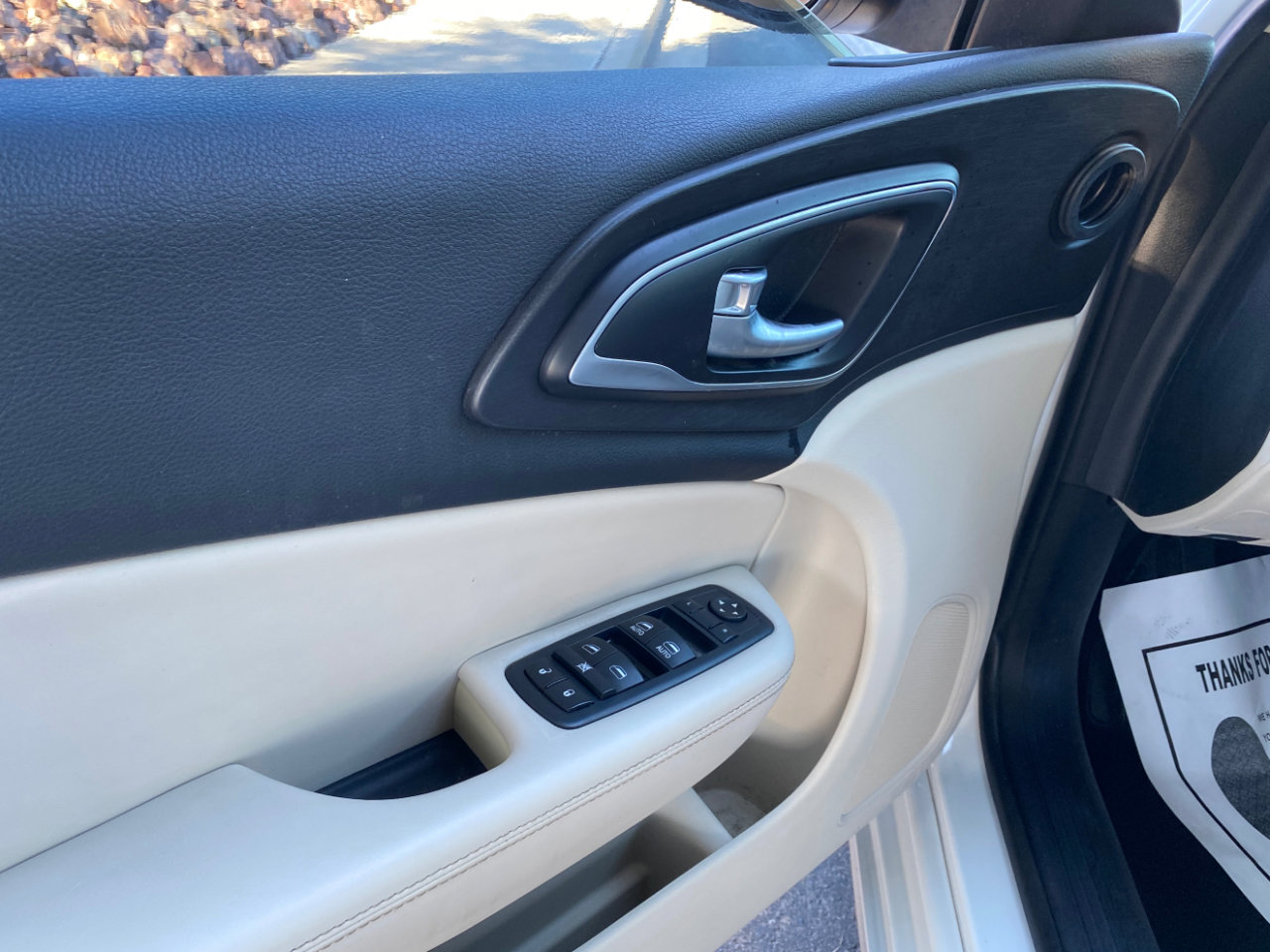 Used 2017 Chrysler 200 Limited Platinum image 24