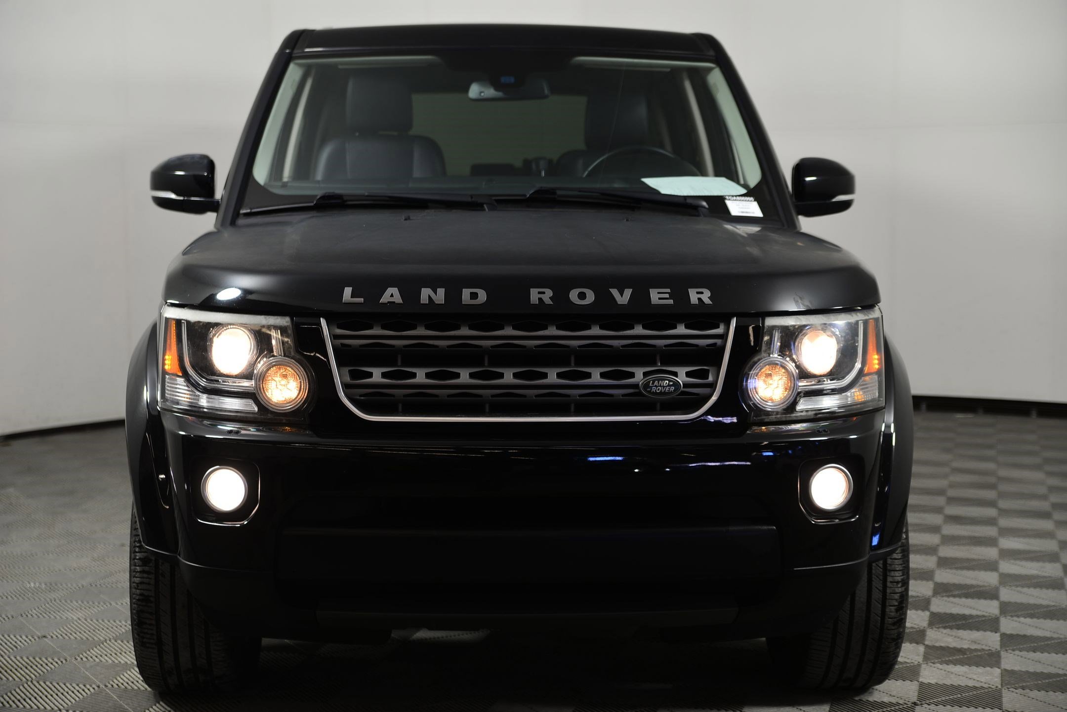 Used 2016 Land Rover LR4 image 5