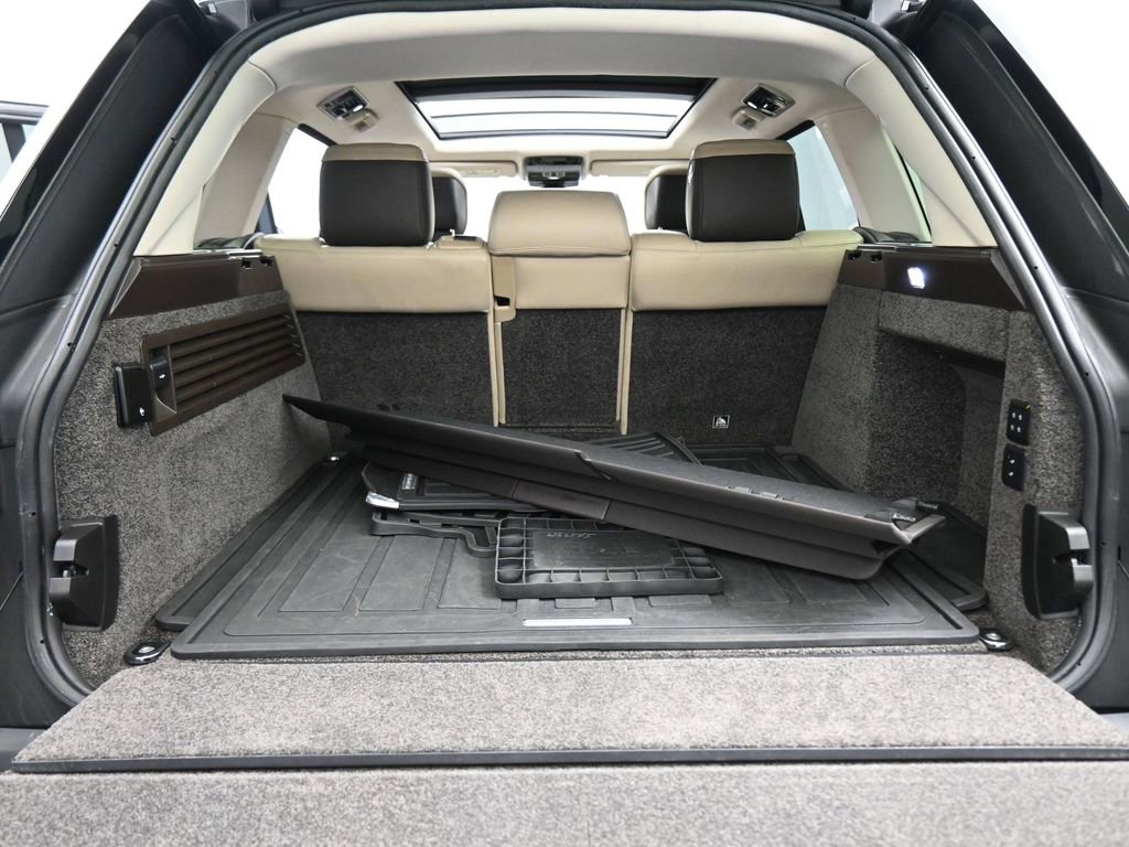 Used 2019 Land Rover Range Rover HSE image 21