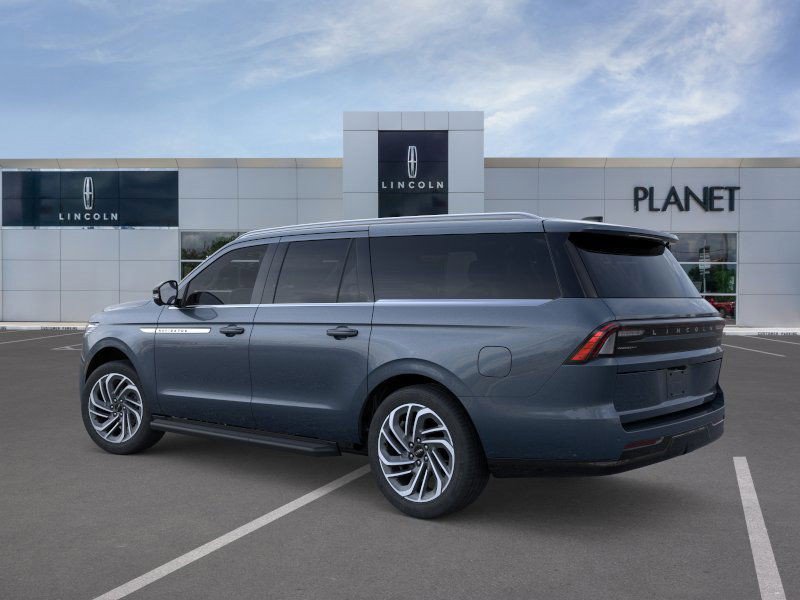 New 2026 Lincoln Navigator L Premier image 4