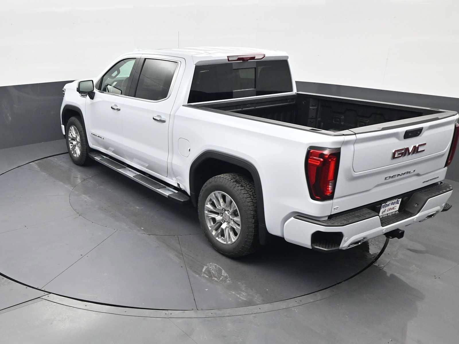 New 2026 GMC Sierra 1500 Denali w/ Technology Package AWD/4WD image 35