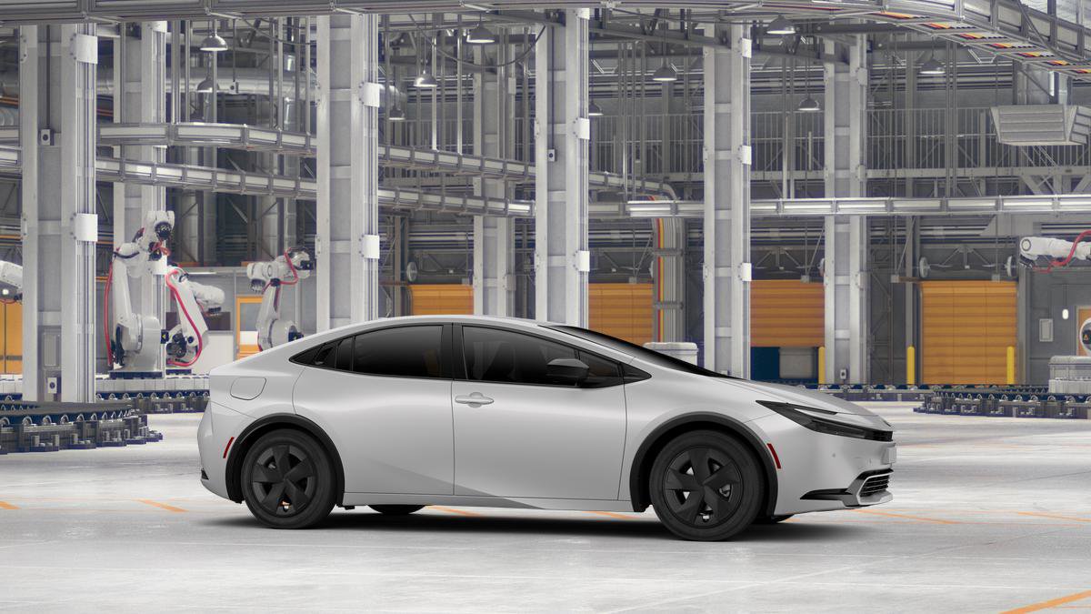 New 2026 Toyota Prius Plug-In Hybrid FWD image 13