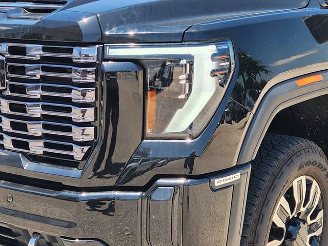 Used 2025 GMC Sierra 2500 Denali Ultimate AWD/4WD image 7