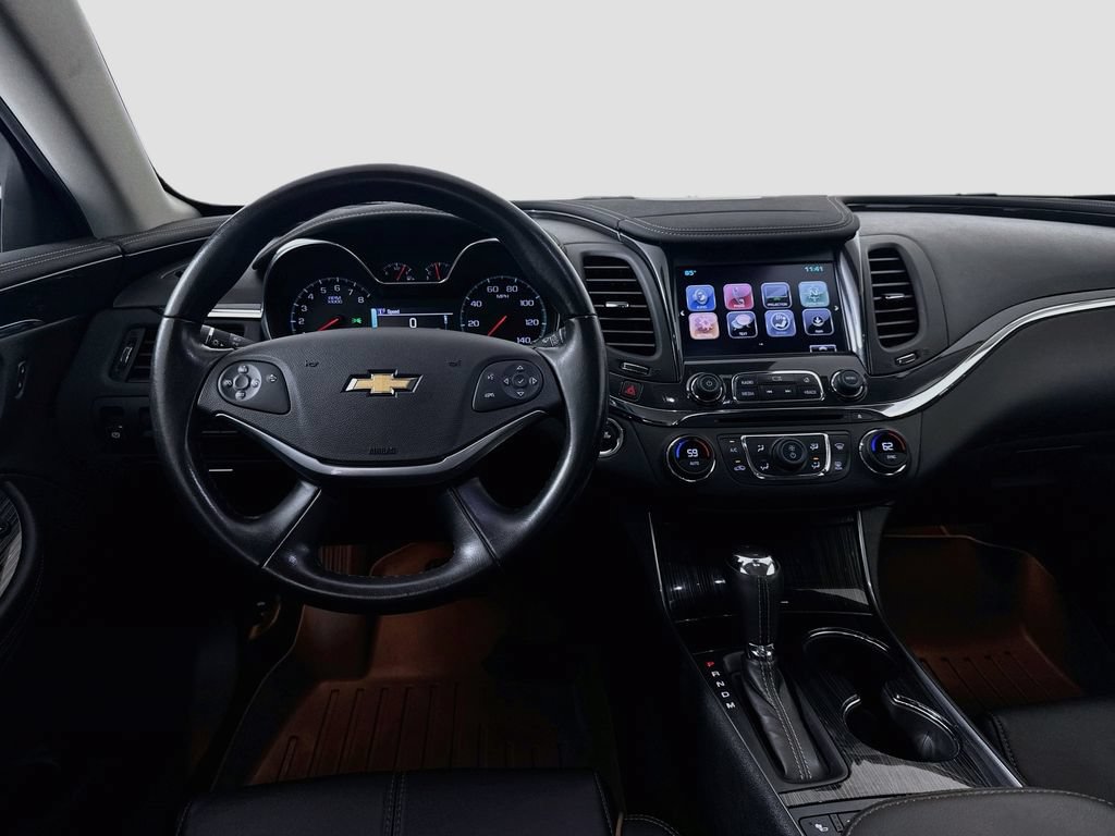 Used 2017 Chevrolet Impala Premier FWD image 25