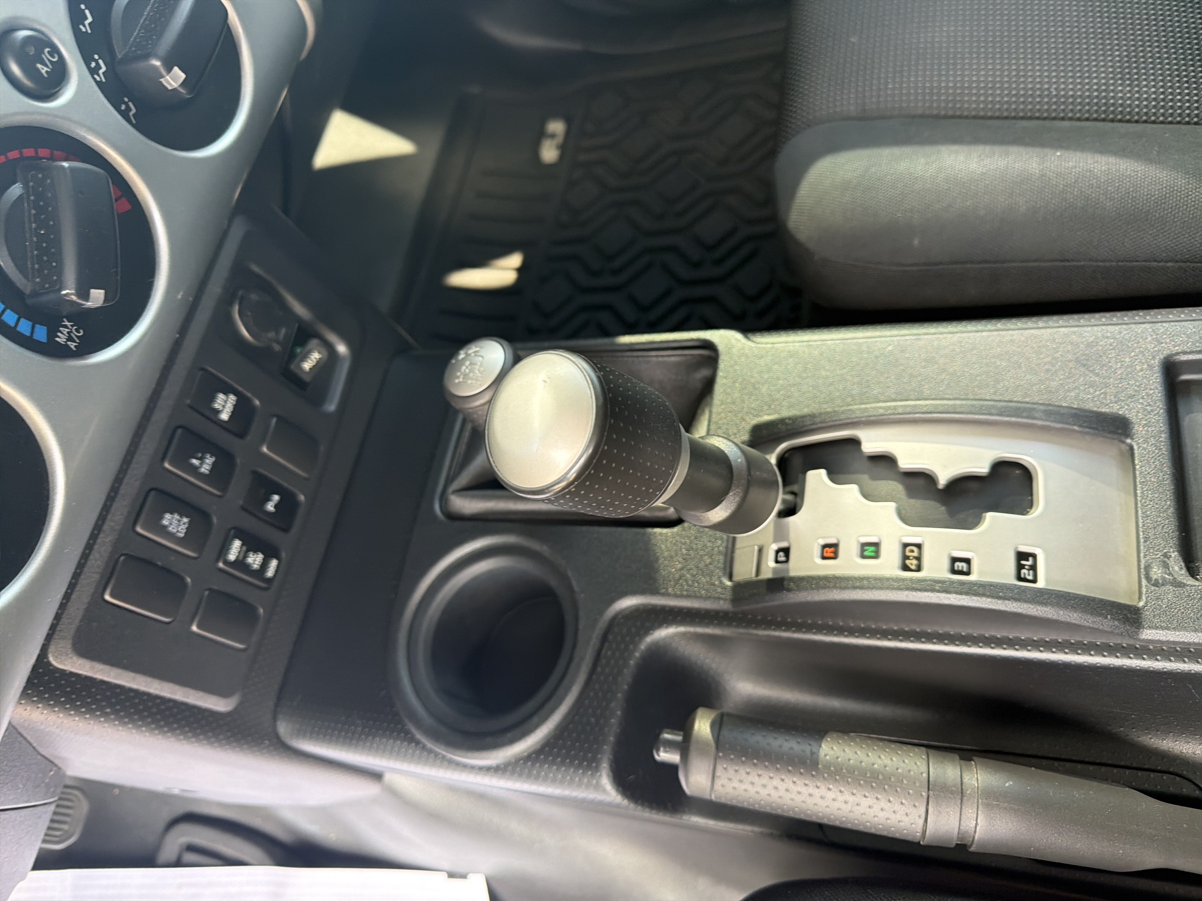Used 2007 Toyota FJ Cruiser 4WD image 52