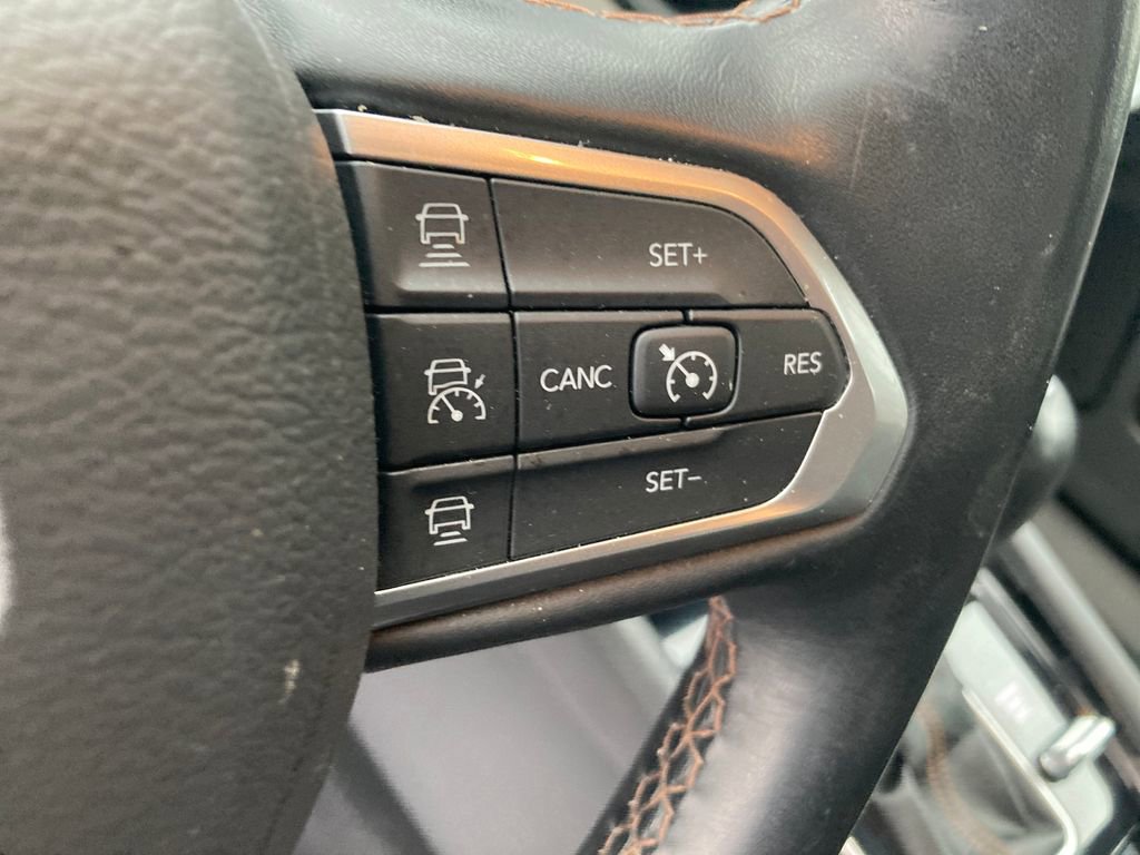 Used 2022 Jeep Compass Limited image 37