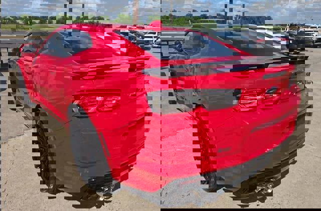 Used 2021 Chevrolet Camaro SS image 2