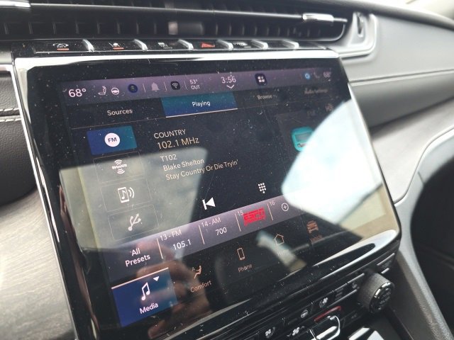 Used 2024 Jeep Grand Cherokee L Limited w/ Luxury Tech Group II image 24