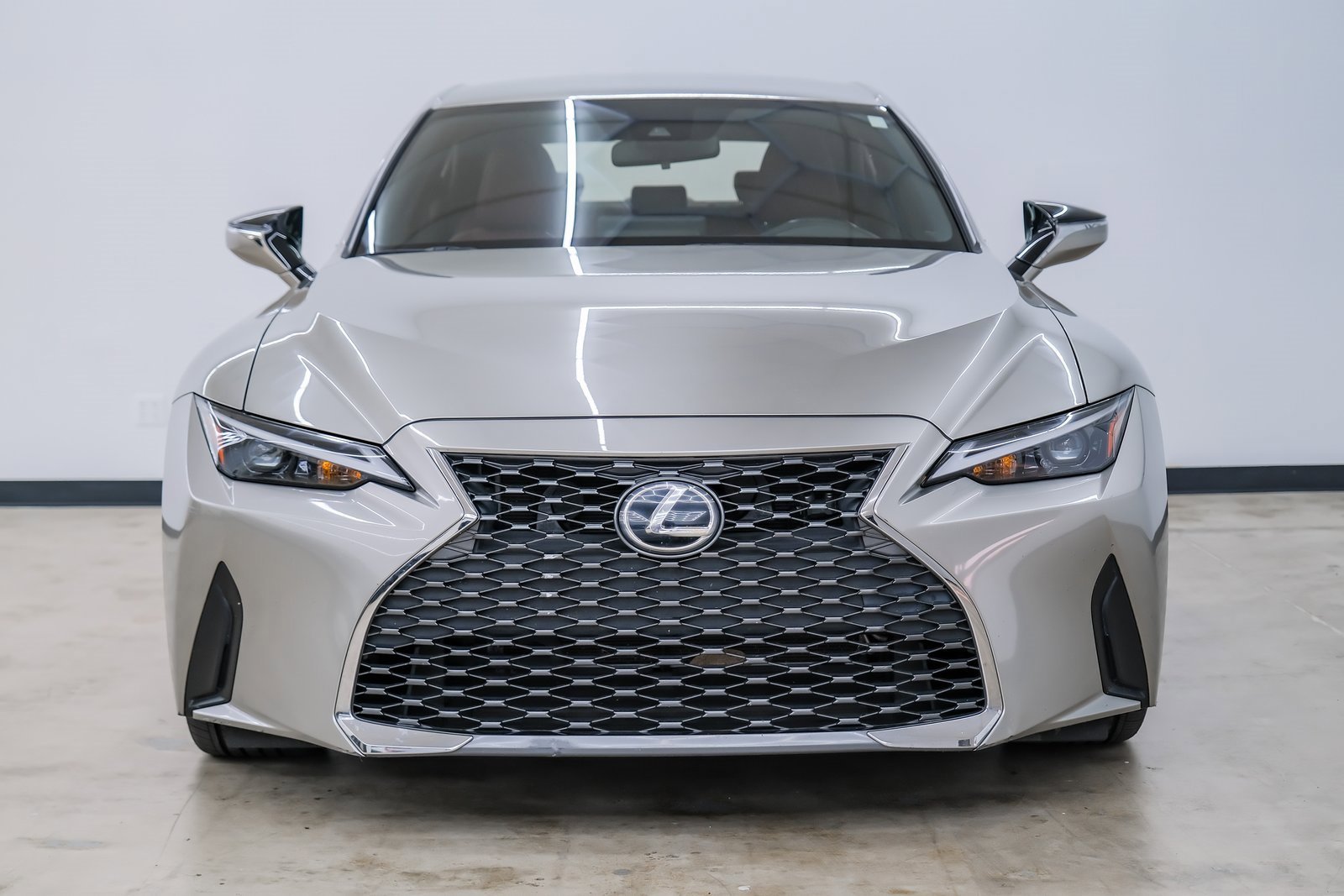 Used 2022 Lexus IS 300 image 4