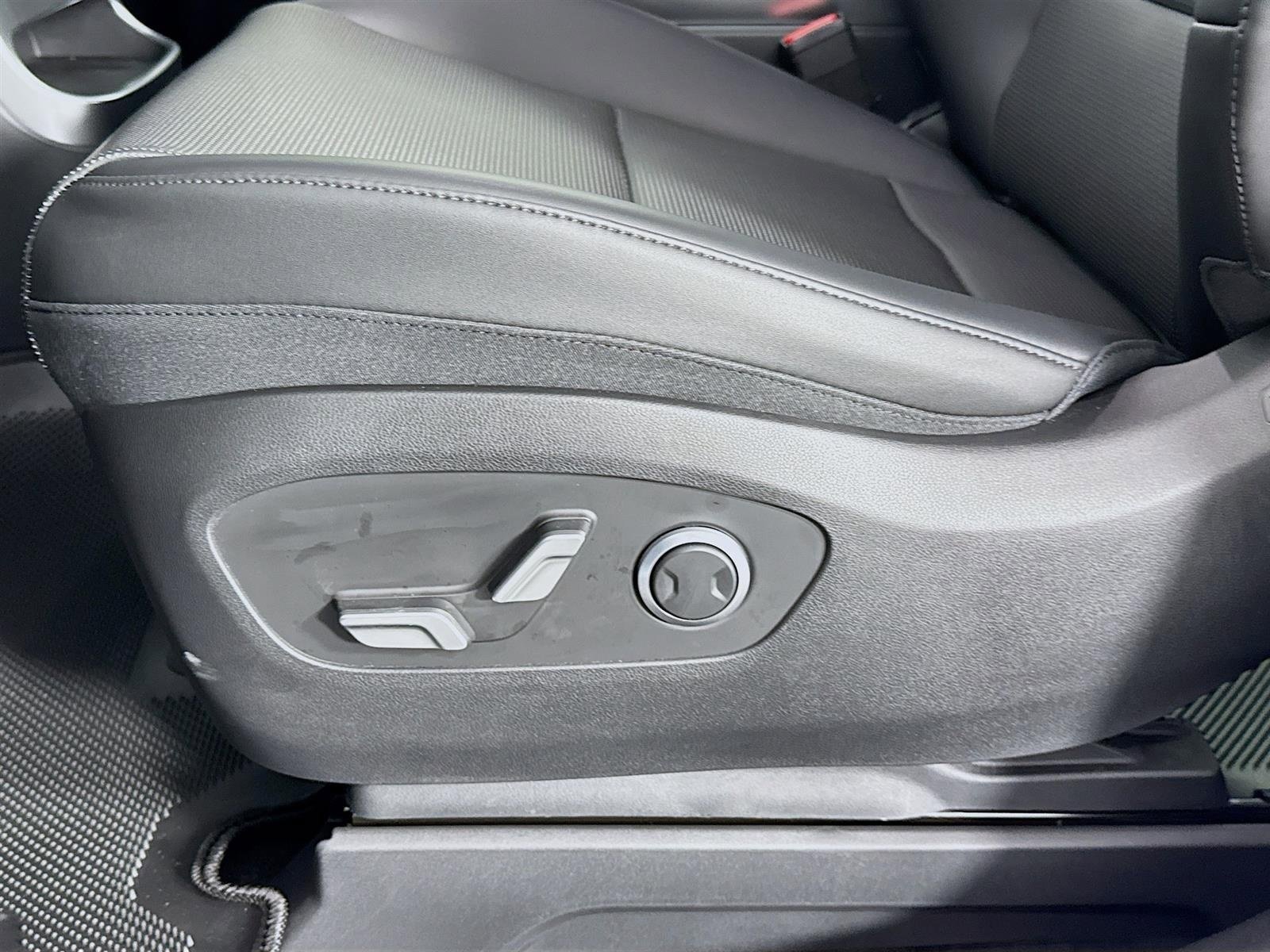 New 2026 Hyundai Ioniq 9 SEL image 20